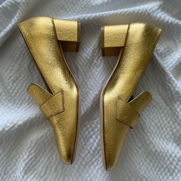 Stuart Weitzman Gold Block Heel Loafers - Picture 4 of 14